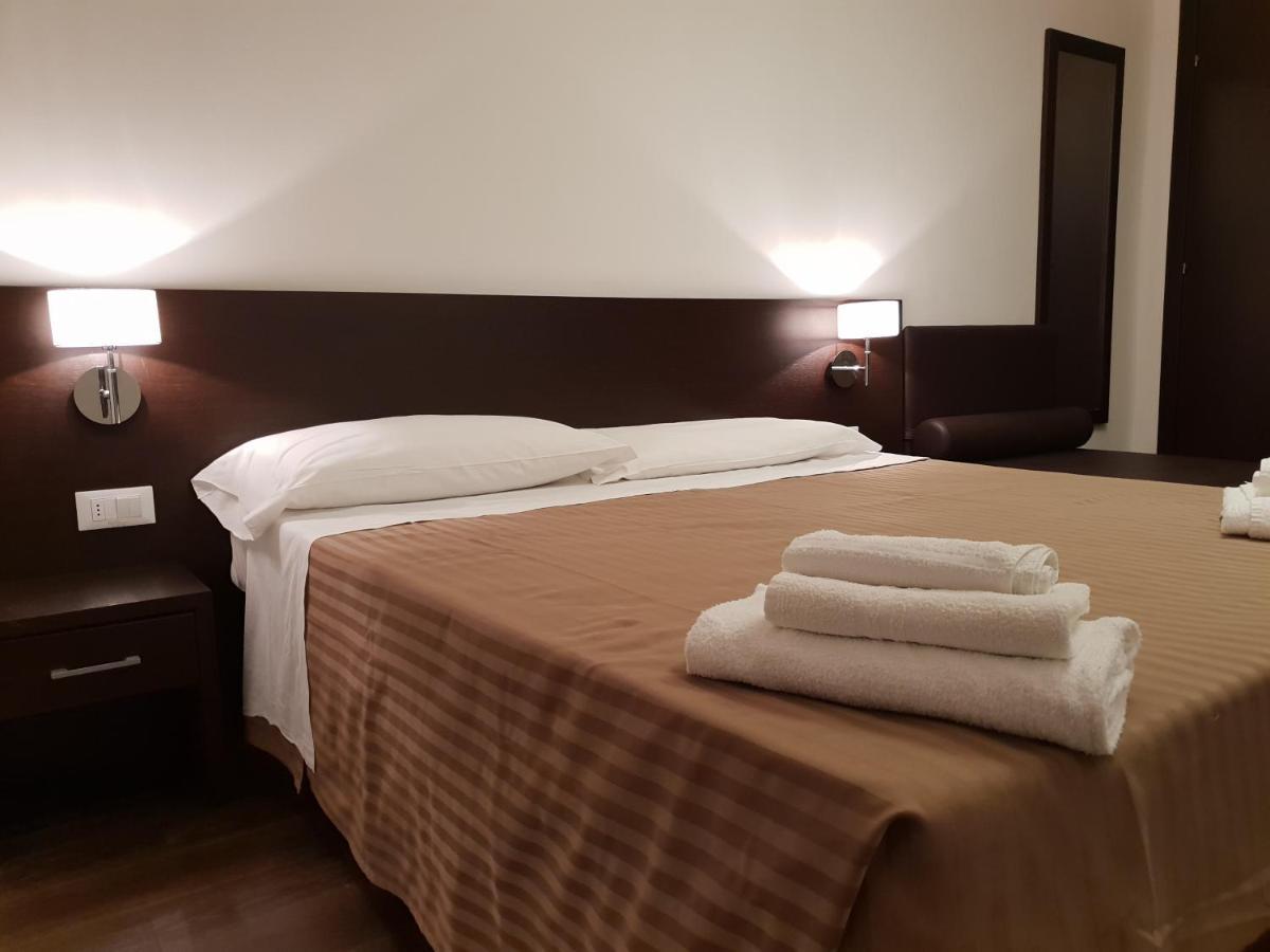 Hotel Diamante Cesenatico Exterior photo