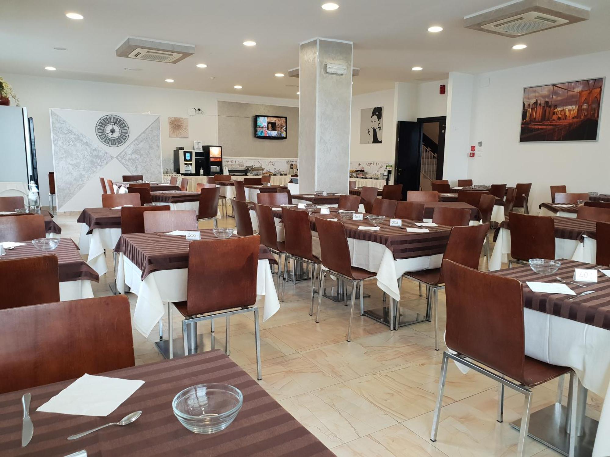 Hotel Diamante Cesenatico Exterior photo